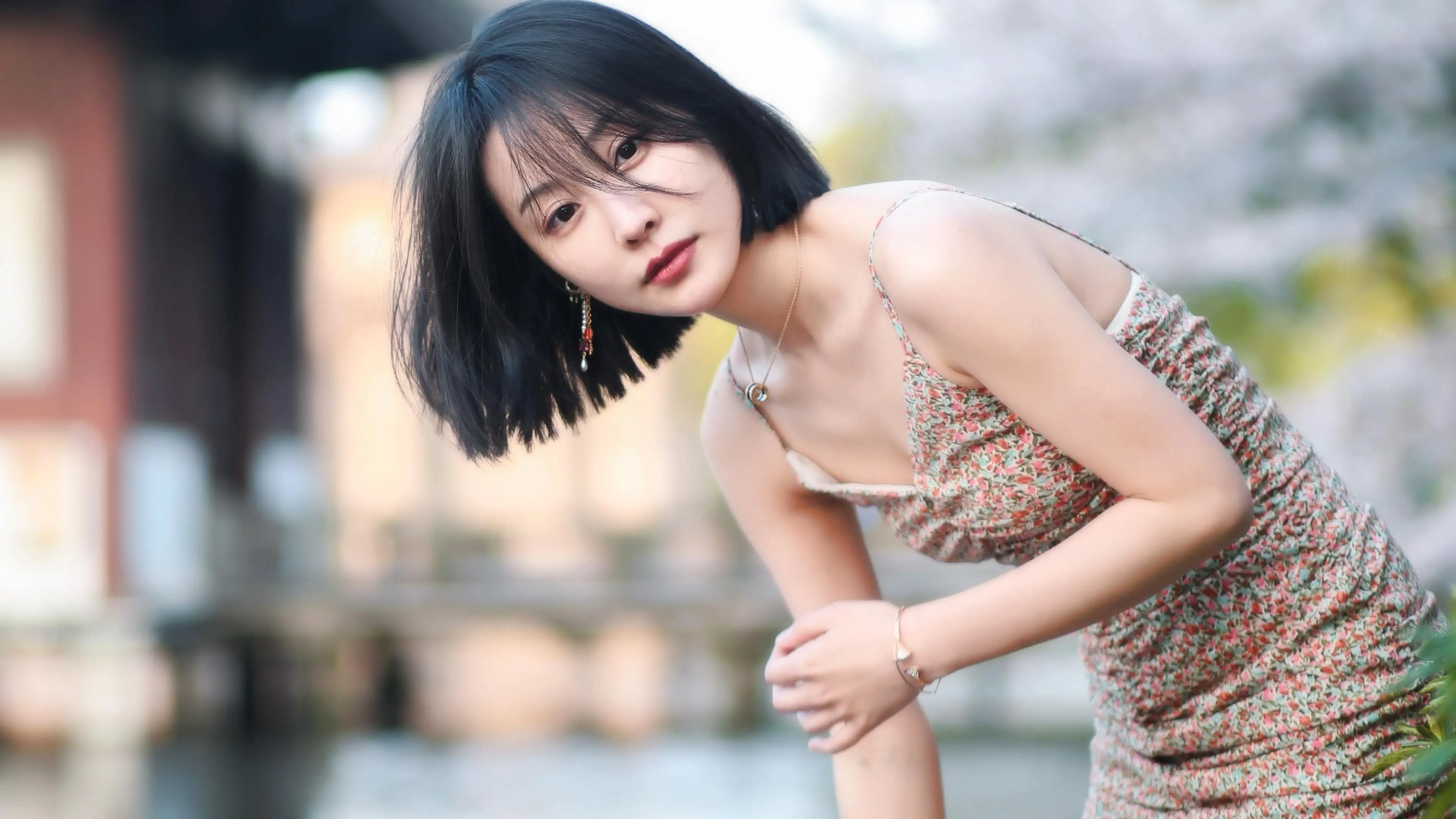改则成都伴游小姐姐雅美