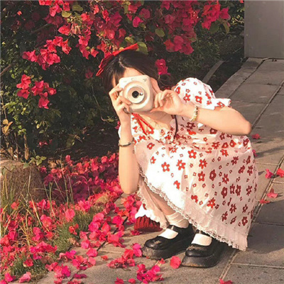改则伴游女生飞傲松的资料